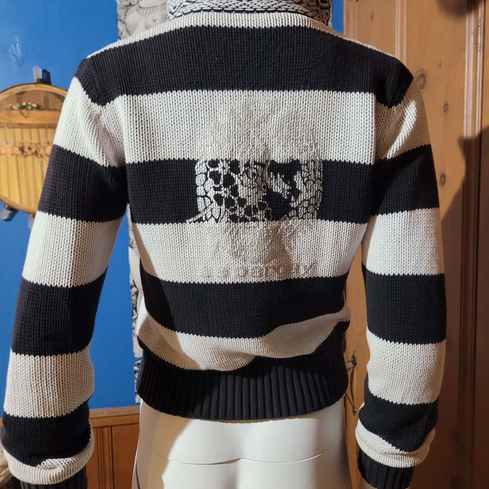 Sweater - Picture 3 of 12